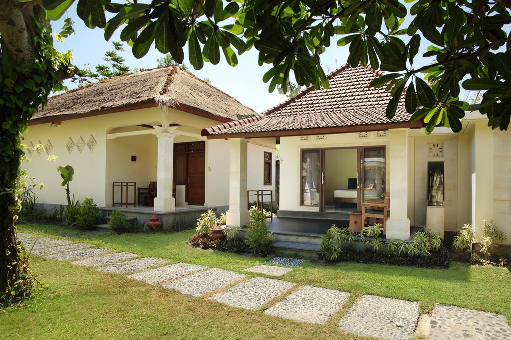 Puri Rinjani Bungalows