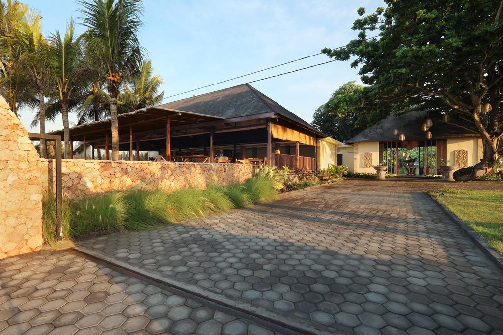 Puri Rinjani Bungalows