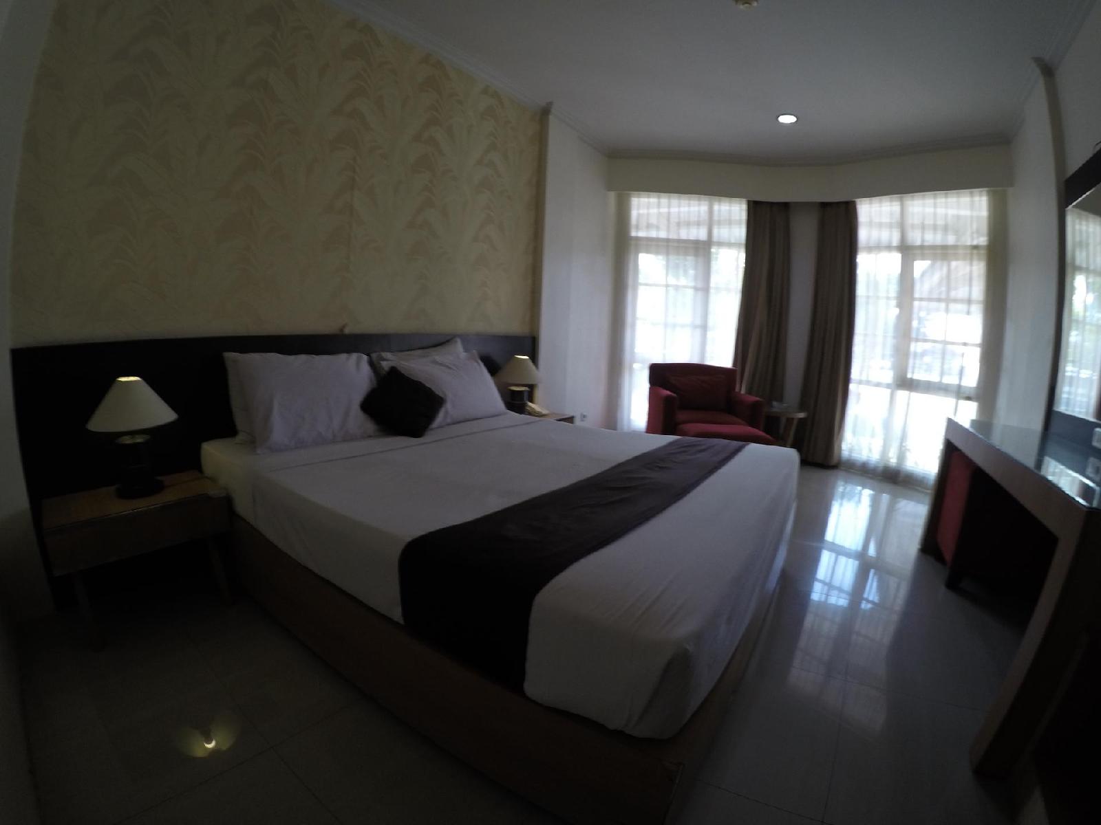 Crown Hotel