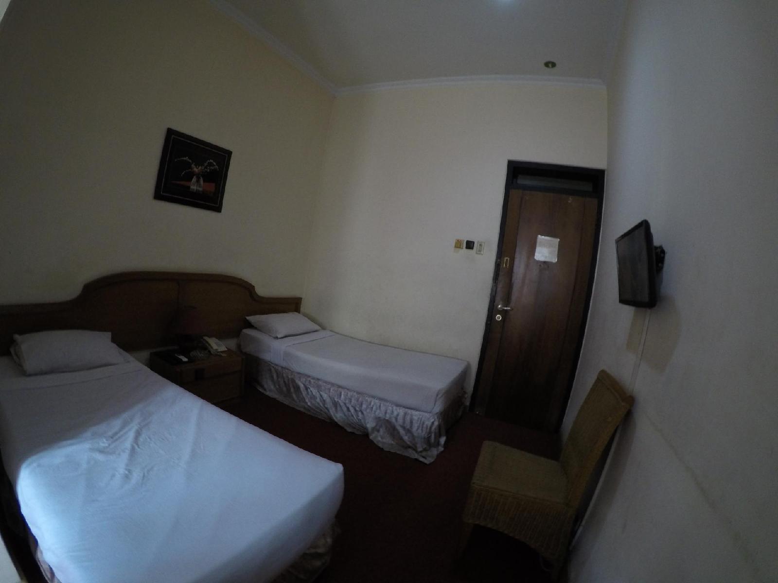 Crown Hotel