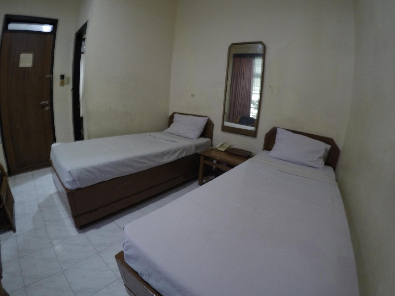 Crown Hotel