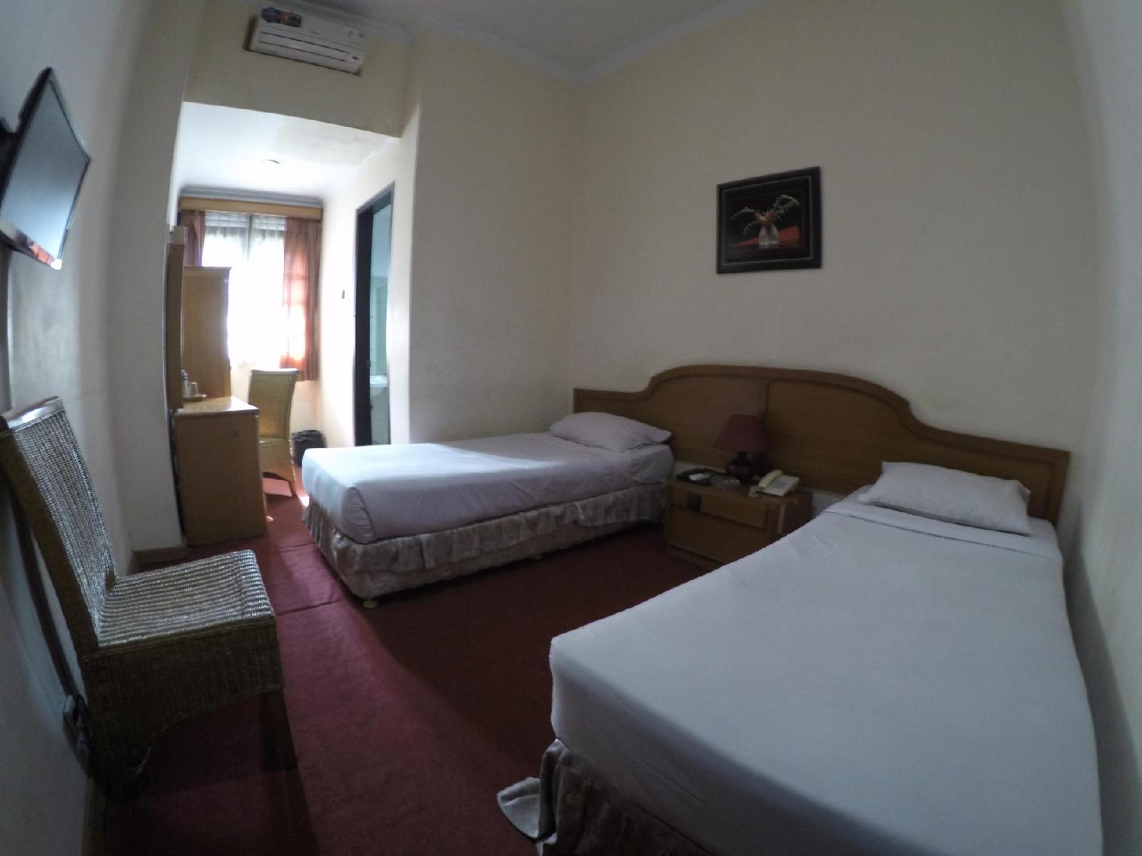 Crown Hotel