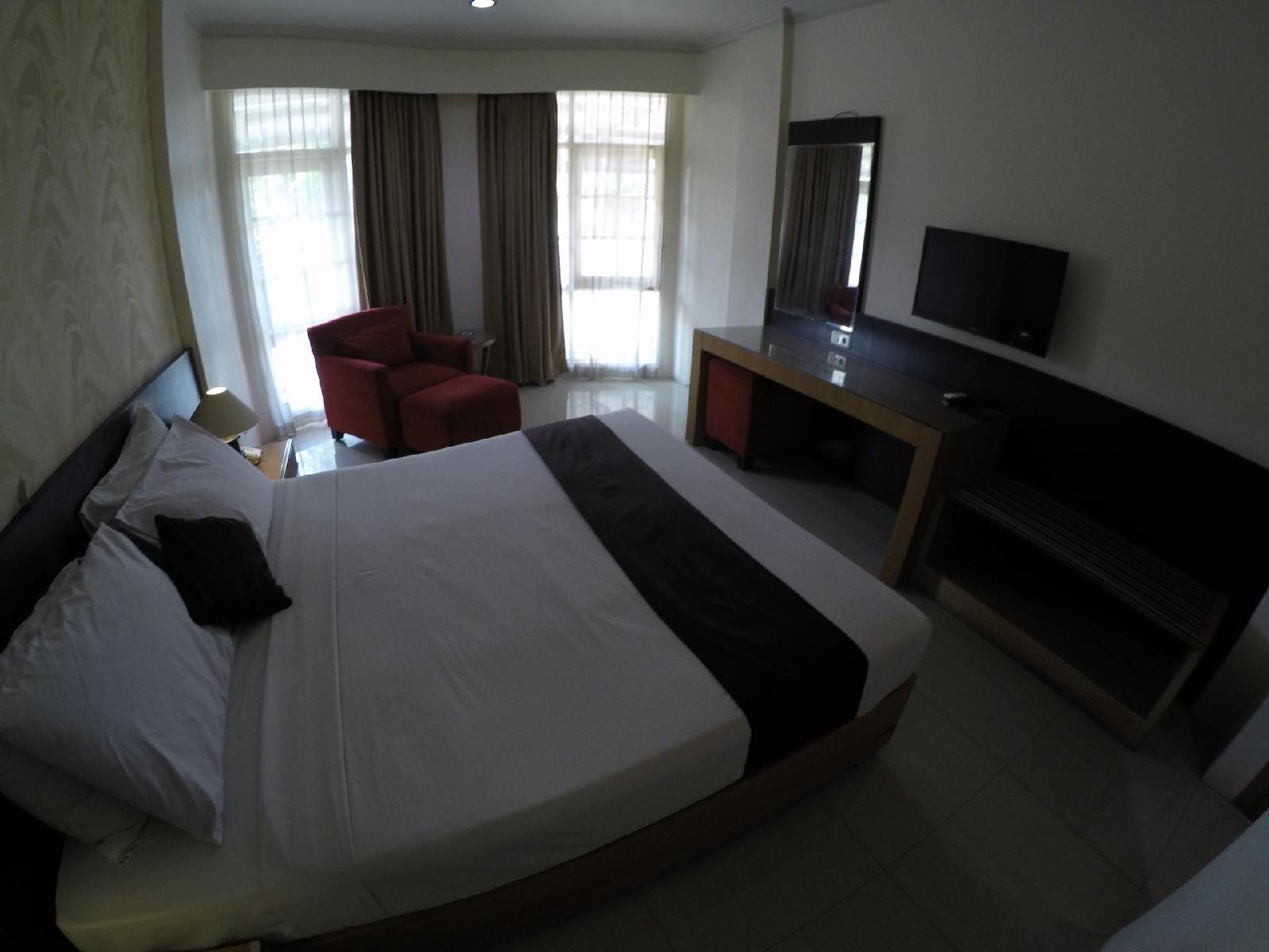 Crown Hotel