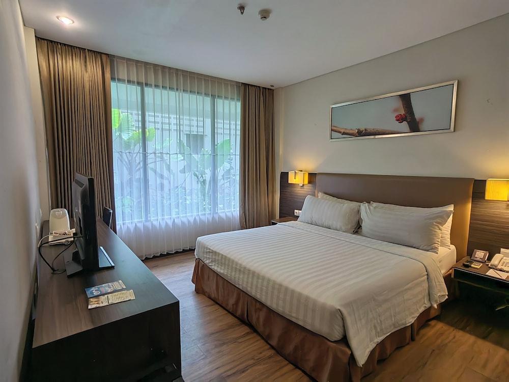 Estrella Hotel & Conference