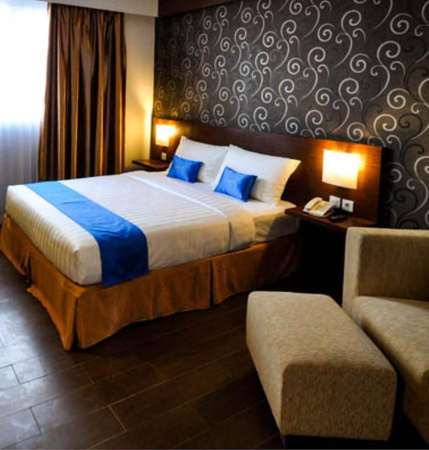 Zenith Hotel