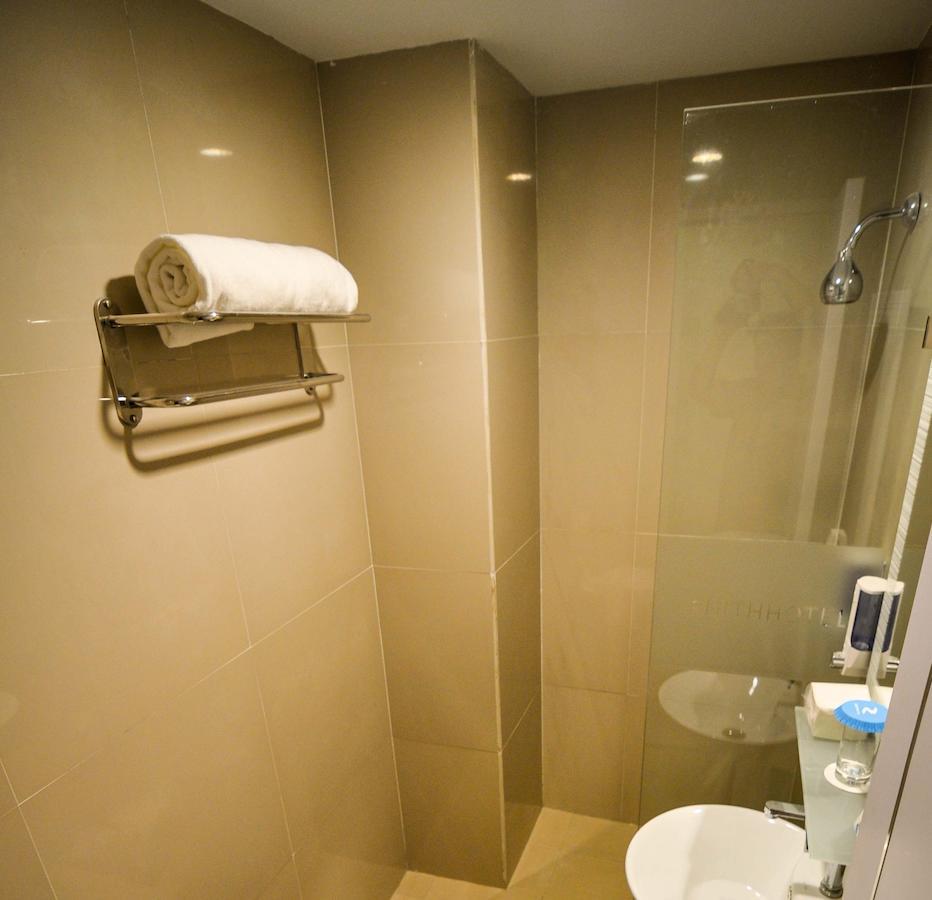 Zenith Hotel