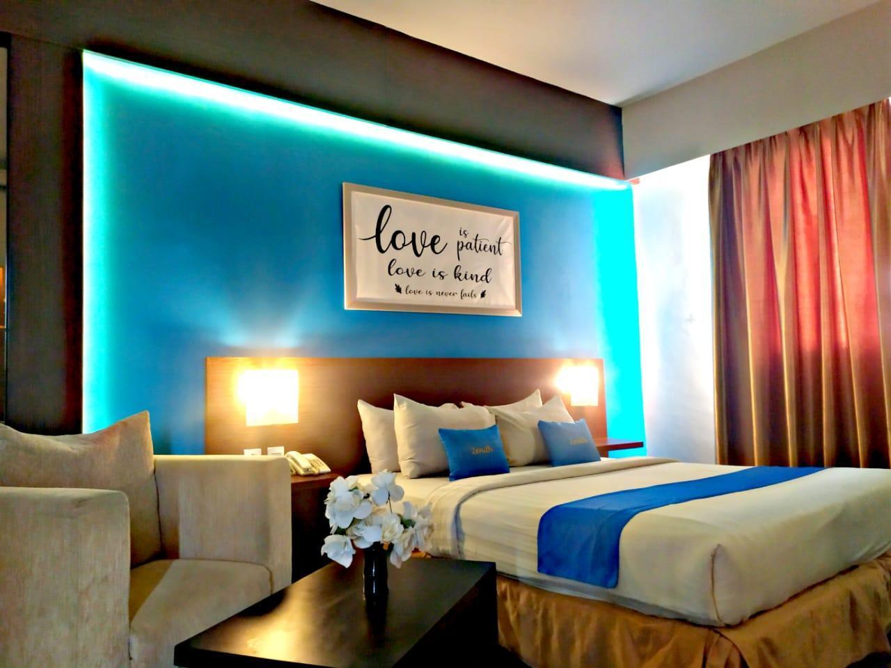 Zenith Hotel