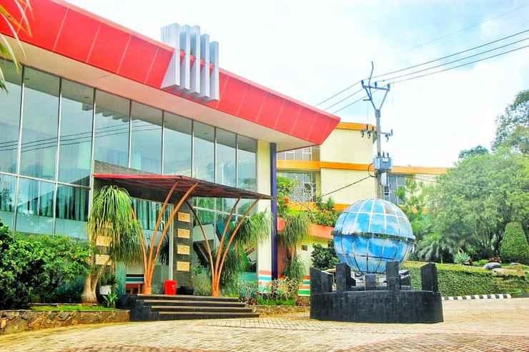 The Jhon'S Cianjur Aquatic Resort