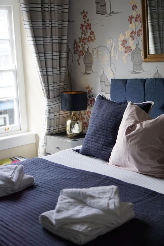 Molesworth Arms Hotel
