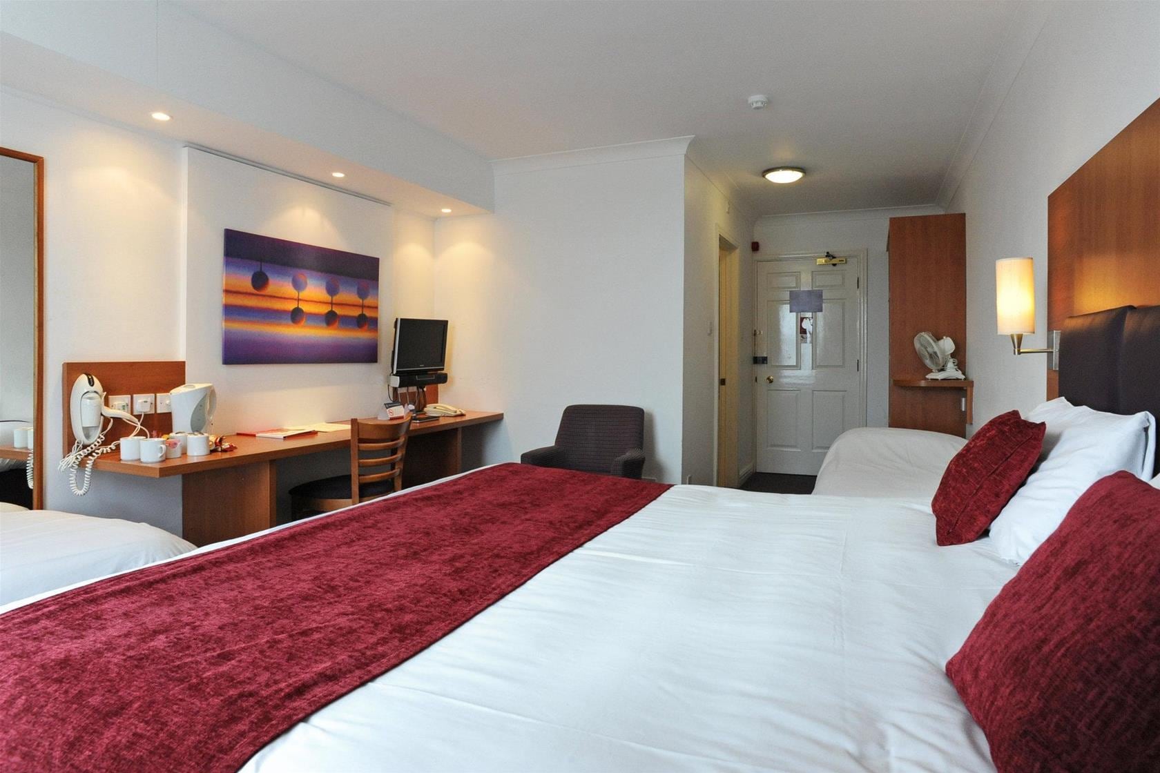 Cross Keys Inn Hotel