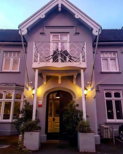 Heywood Spa Hotel