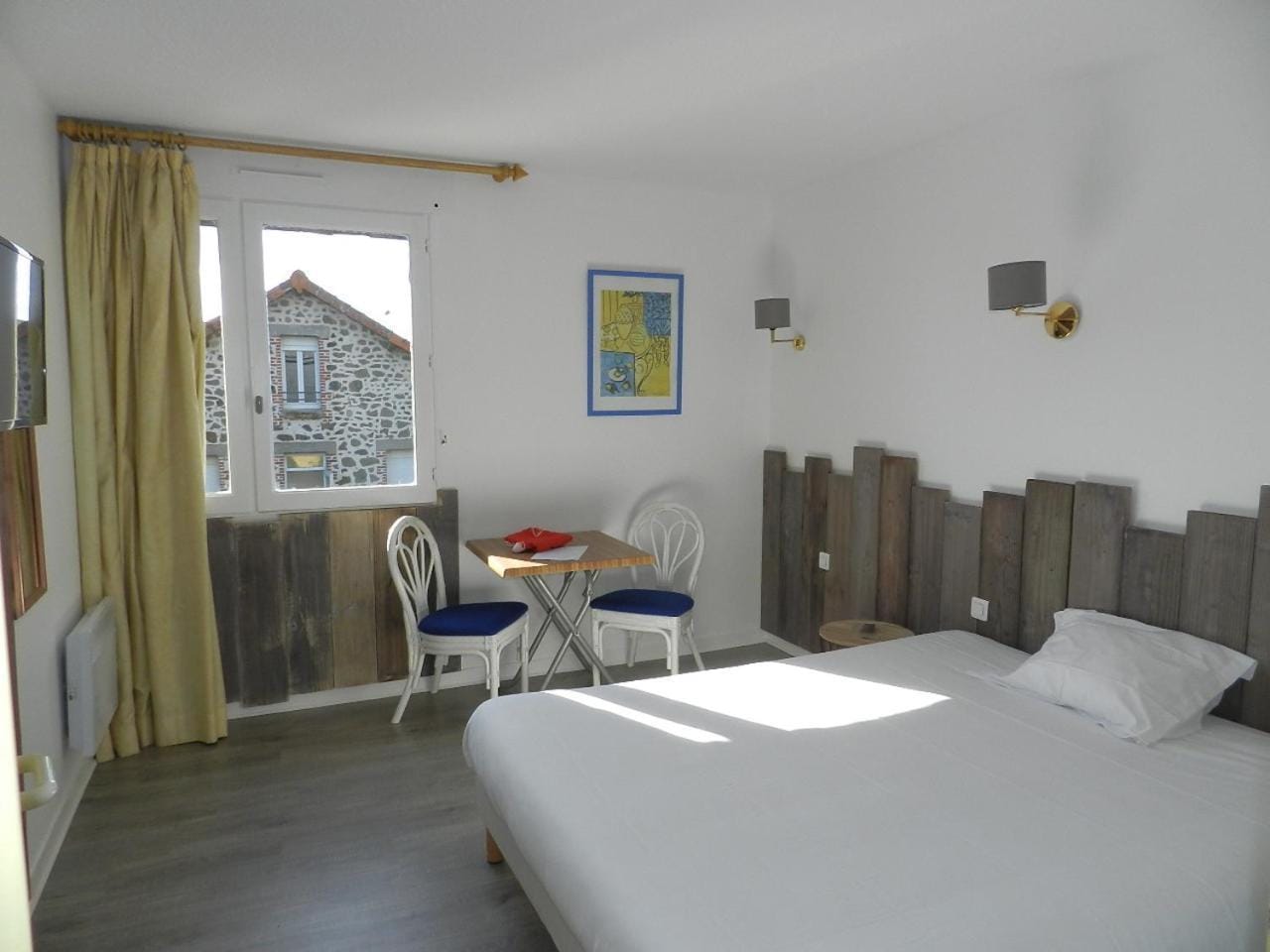 Les Provinciales hotel & Restaurent