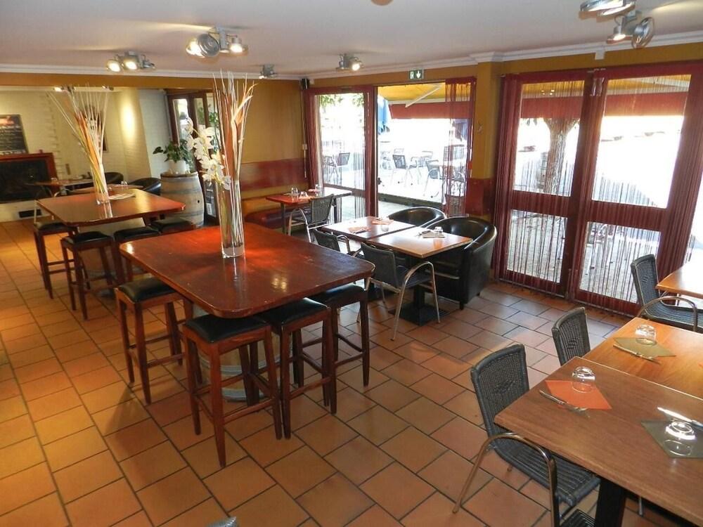 Les Provinciales hotel & Restaurent