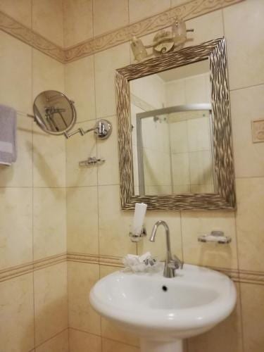 Nymfes Hotel