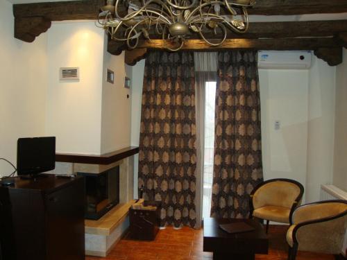 Nymfes Hotel