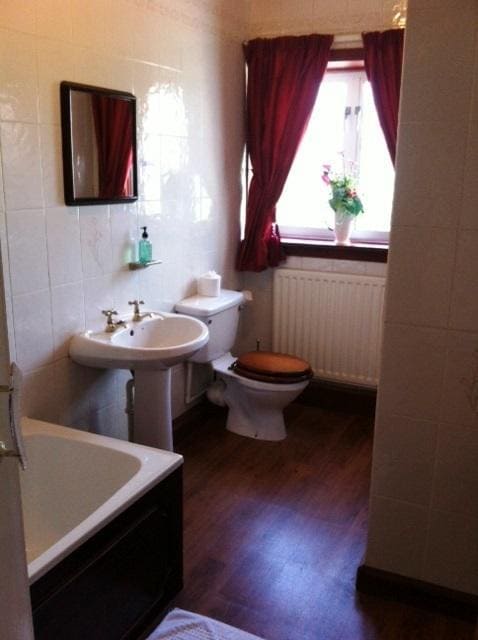 Hunters Lodge Hotel