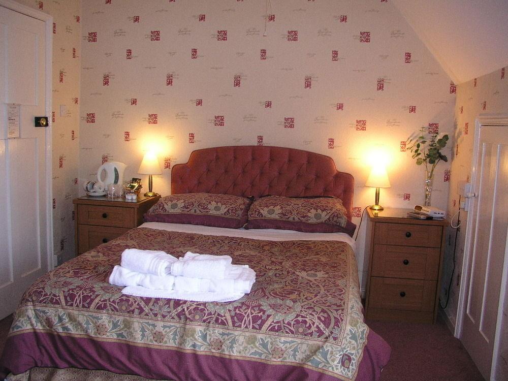 Hunters Lodge Hotel