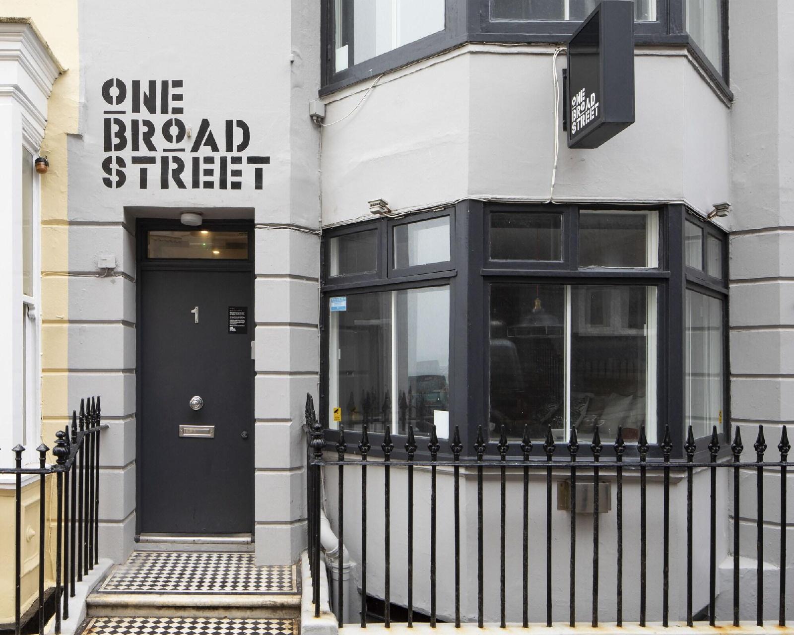 One Broad Street