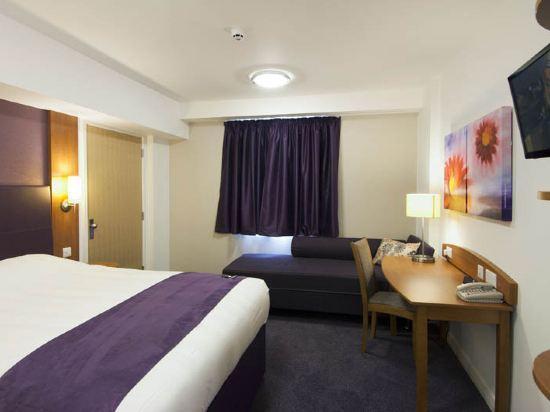 Premier Inn Northwich South