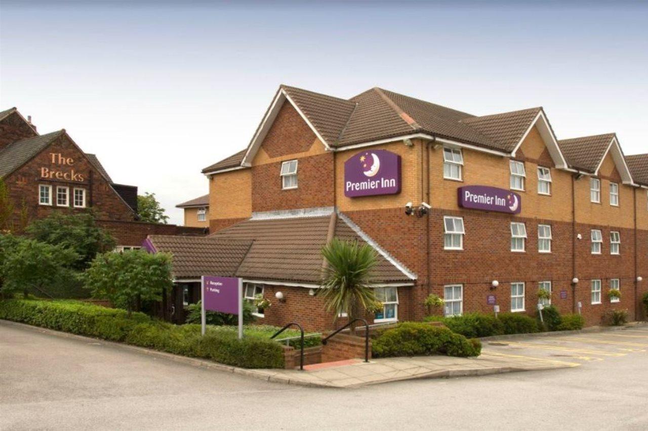 Premier Inn Rotherham East M18/M1