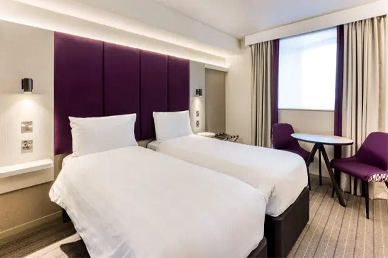 Premier Inn Wakefield South