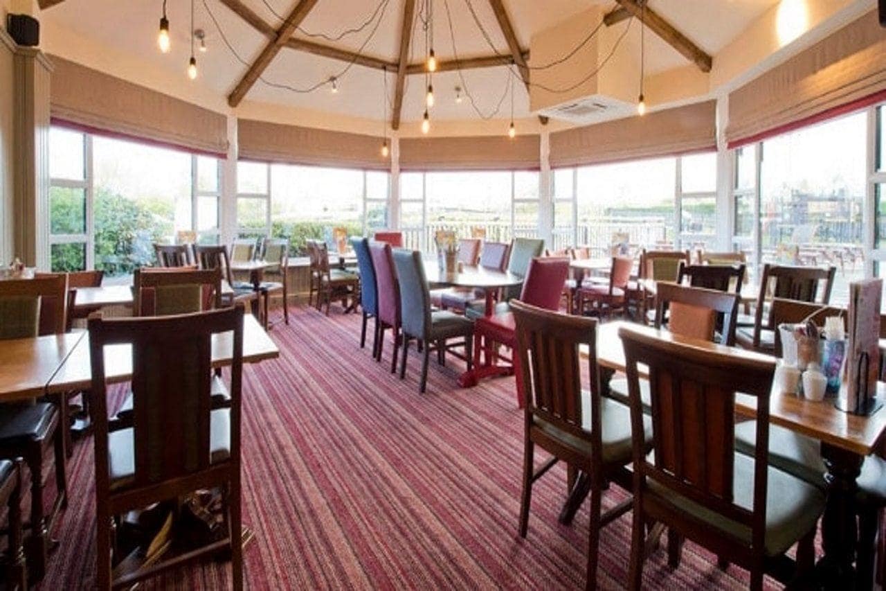 Premier Inn Mansfield
