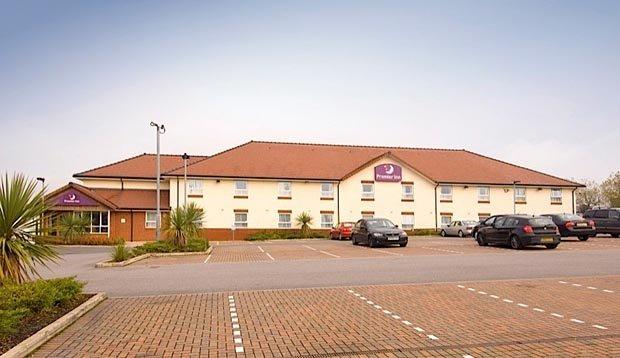 Premier Inn Oldham Central