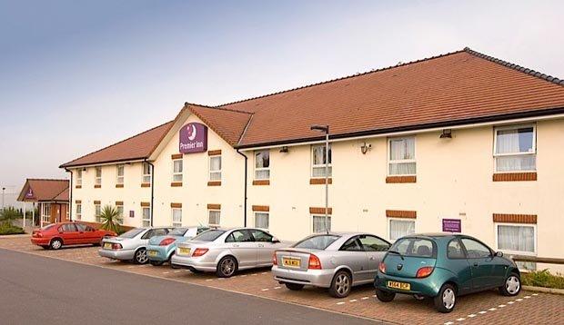Premier Inn Oldham Central