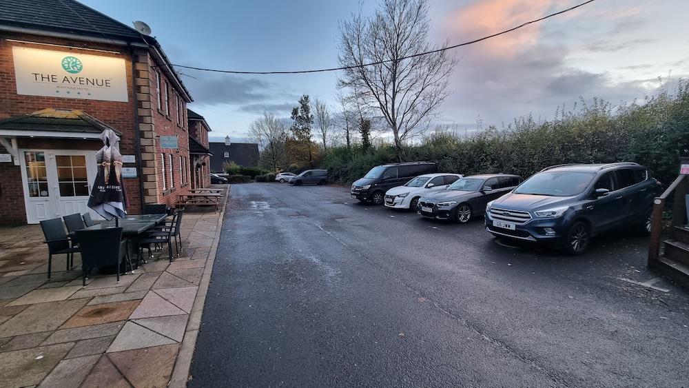 The Avenue Hotel