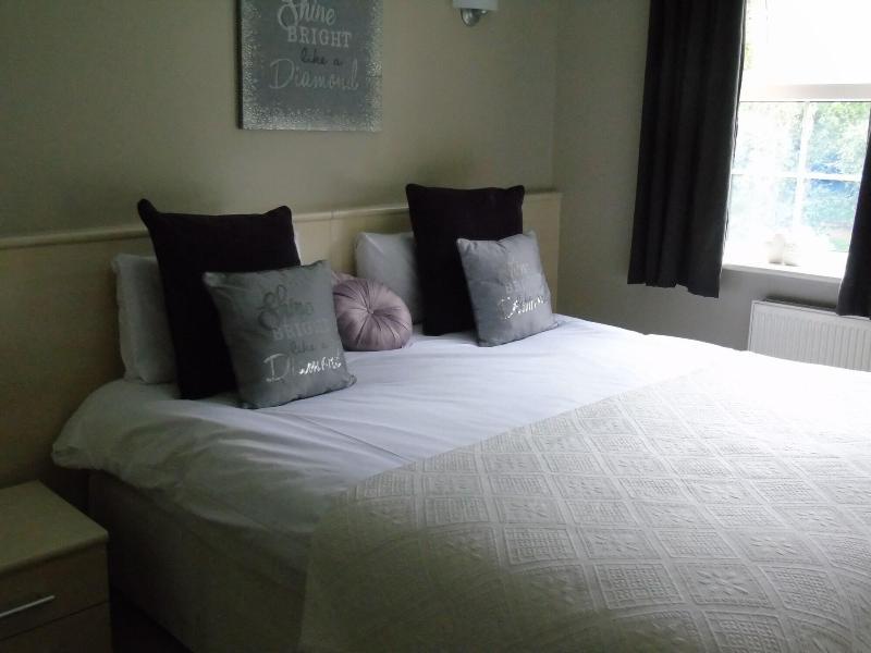The Avenue Hotel