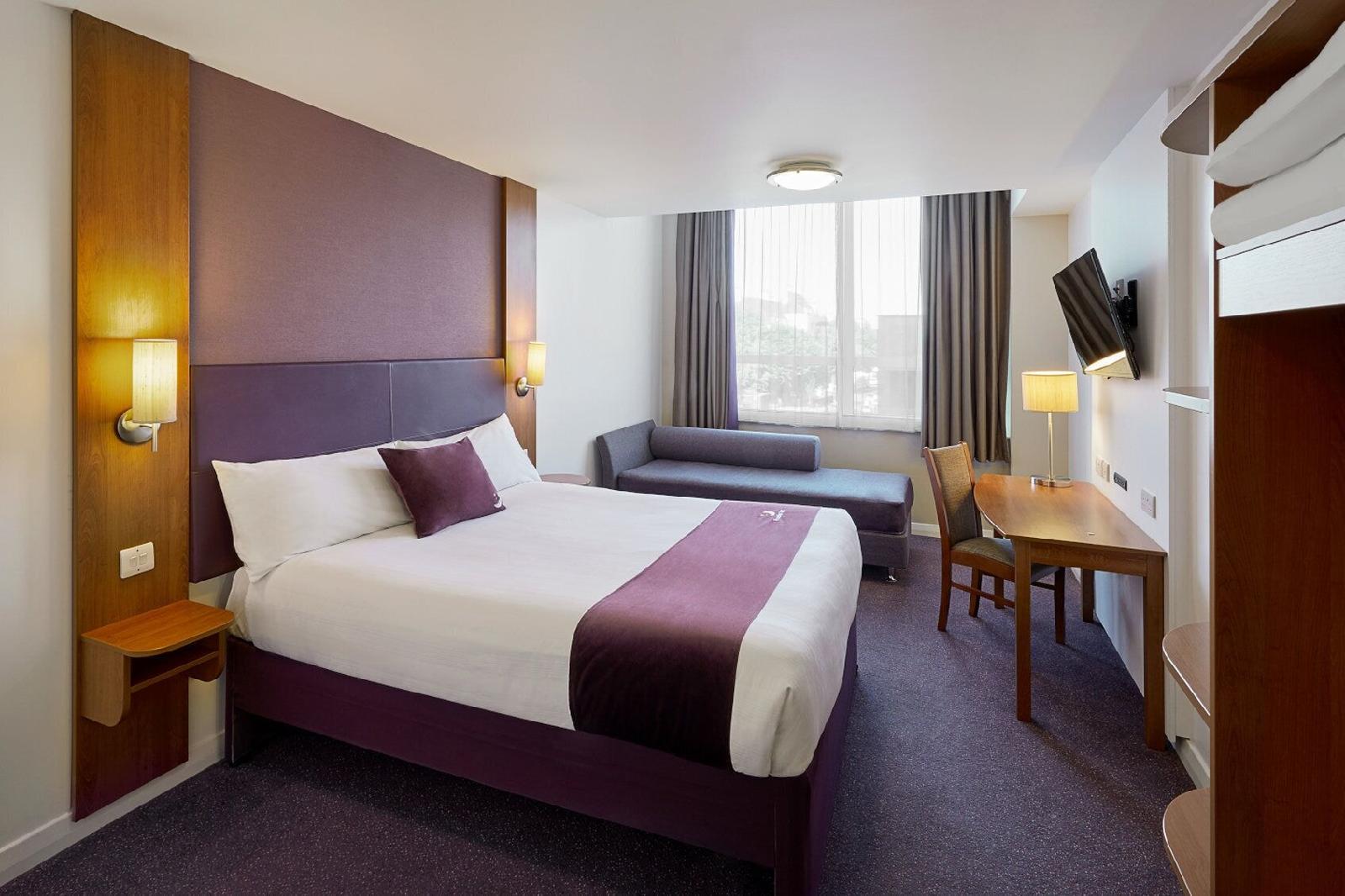 Premier Inn Barnsley Central M1 J37