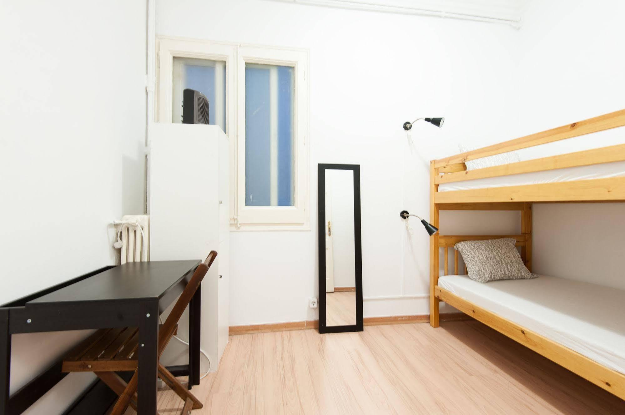 Wow Hostel Barcelona