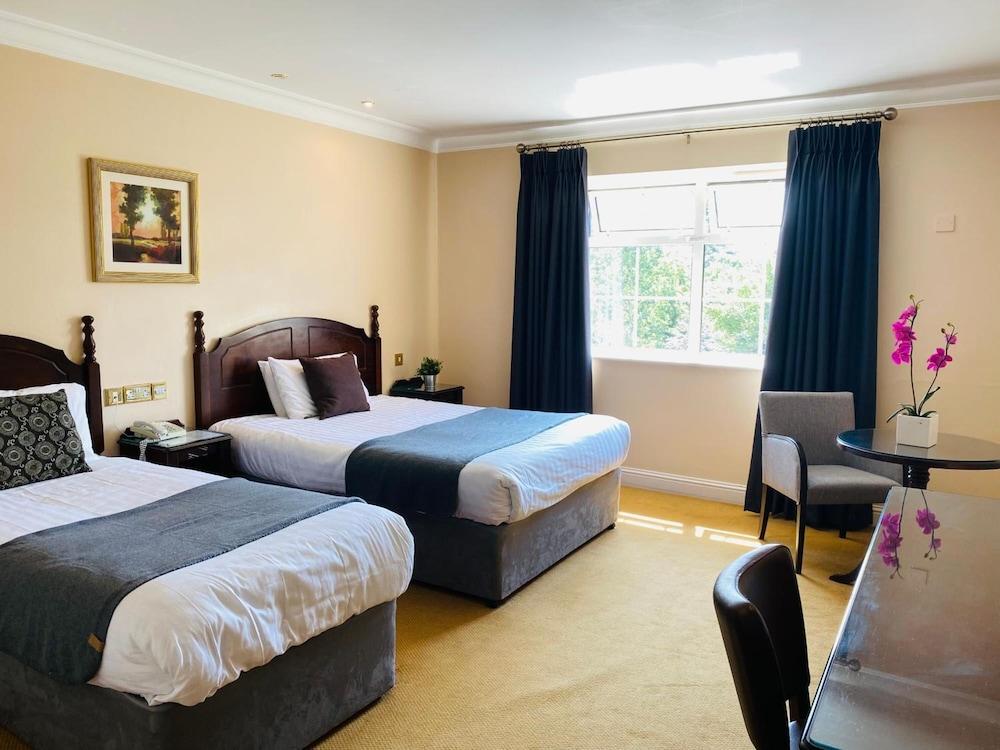Twin Trees Hotel & Leisure Club