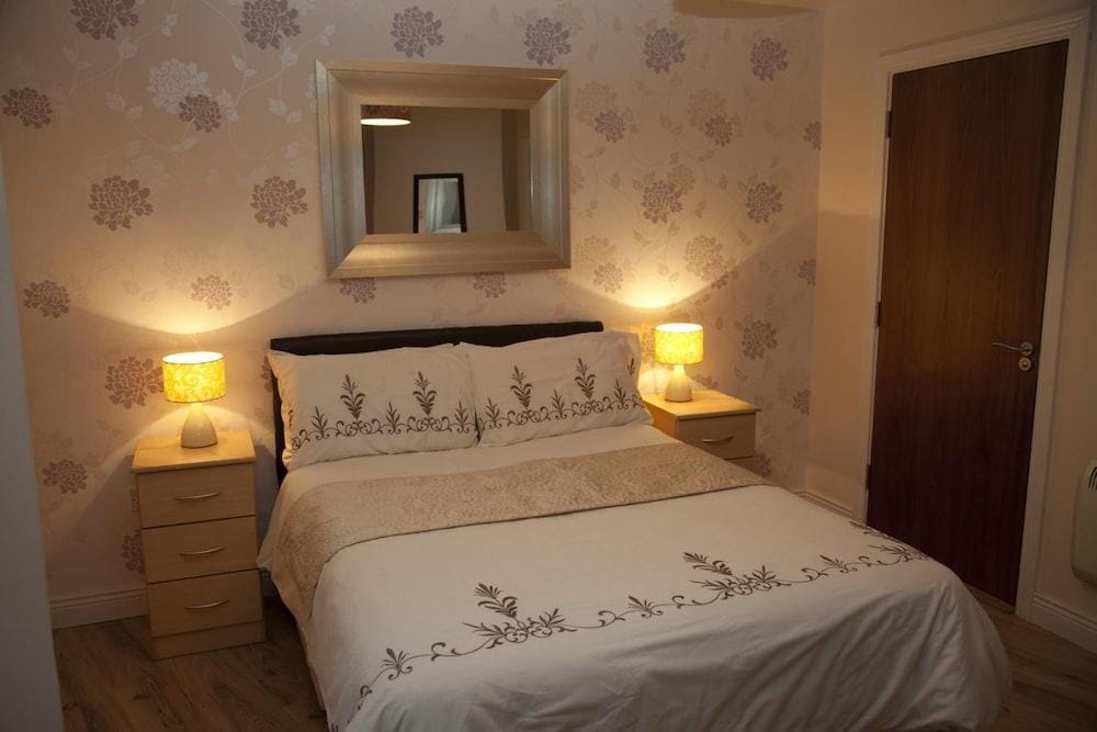 Arch House B&B and Apartments