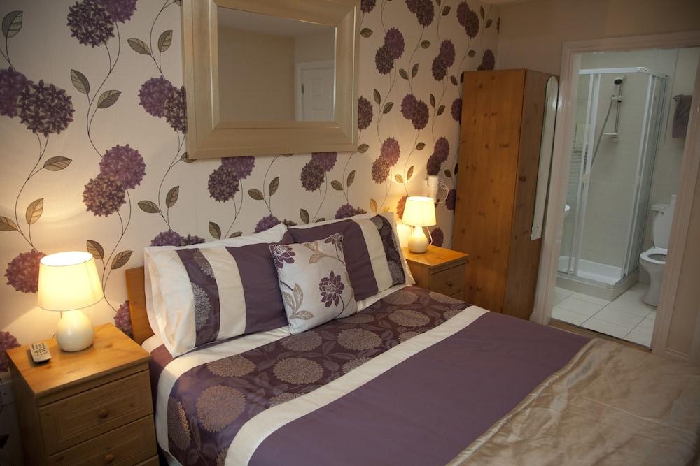 Arch House B&B and Apartments