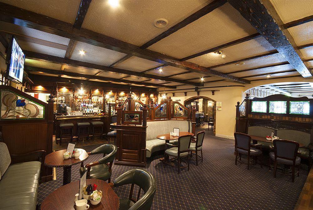 Dooly's Hotel