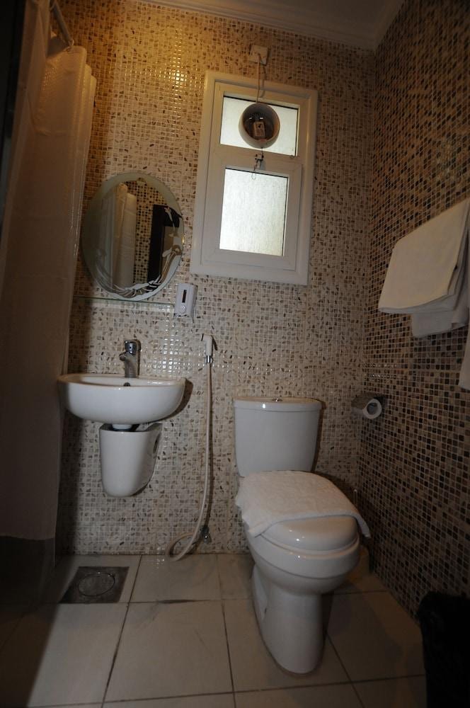 Al Muhanna Plaza Hotel