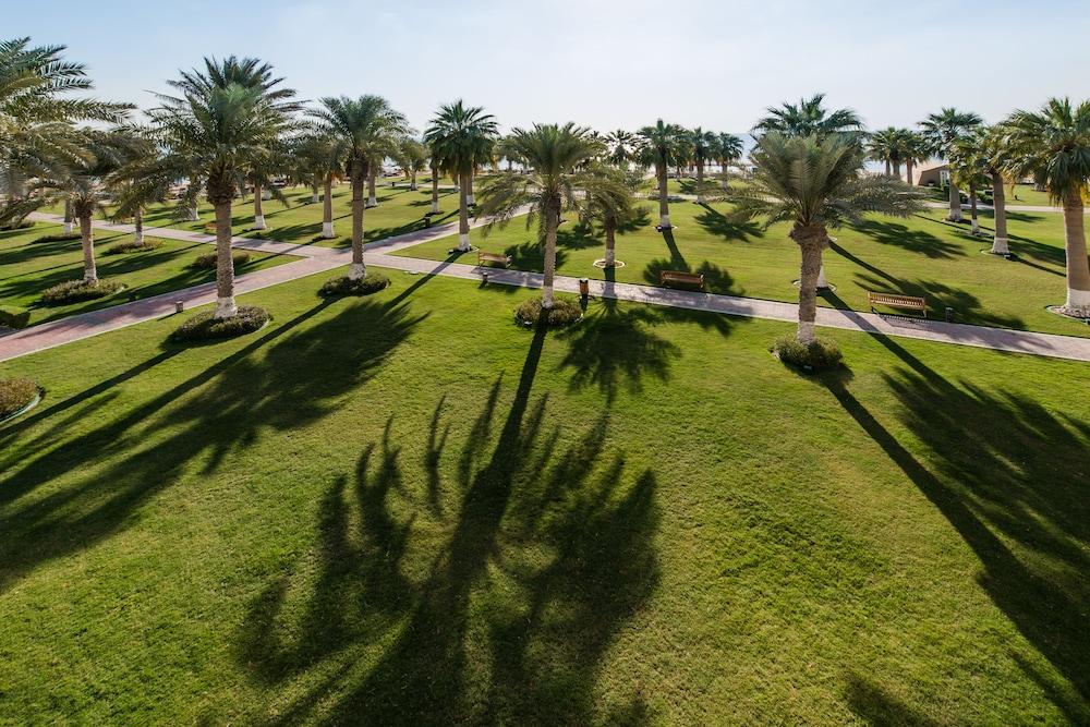 Sealine Beach Resort