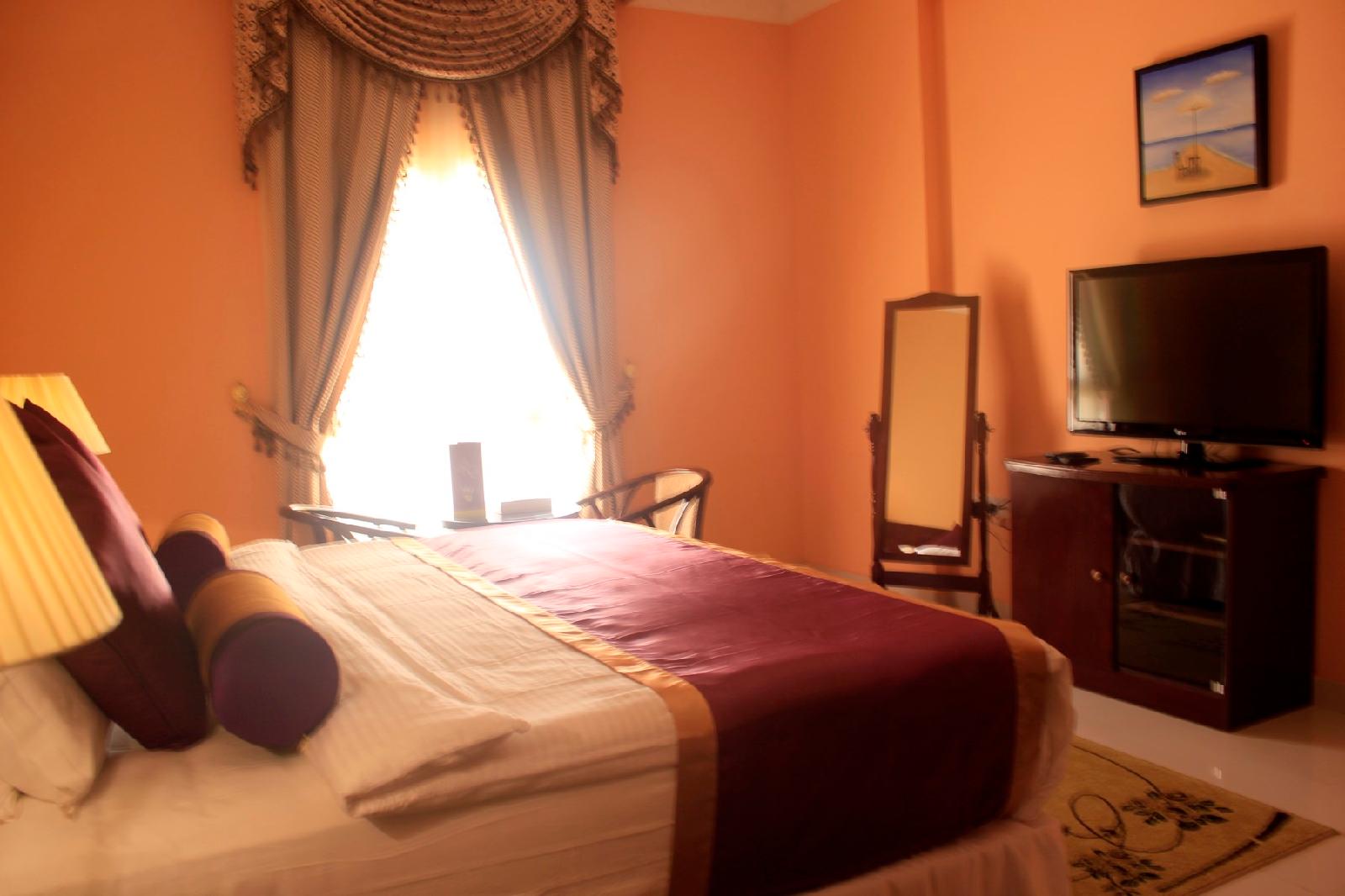 Royal Gardens Hotel