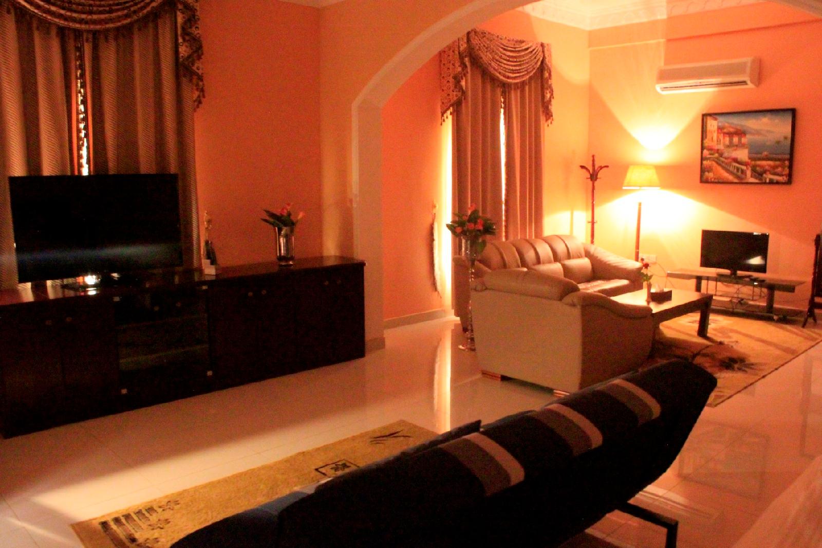 Royal Gardens Hotel
