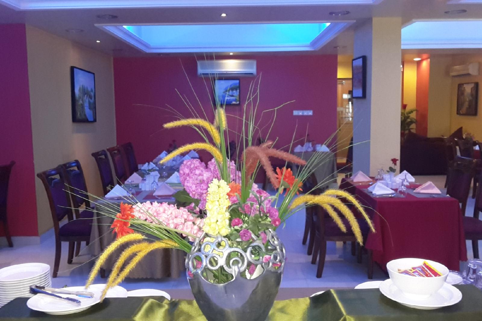 Royal Gardens Hotel