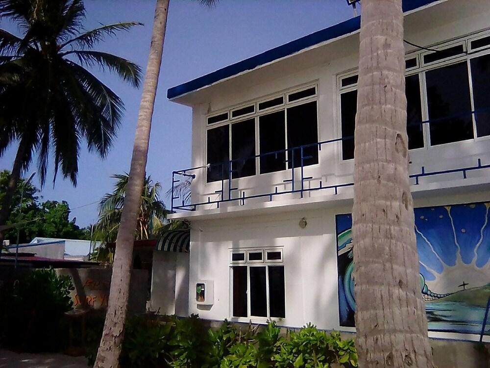 Batuta Maldives Surf View Guesthouse