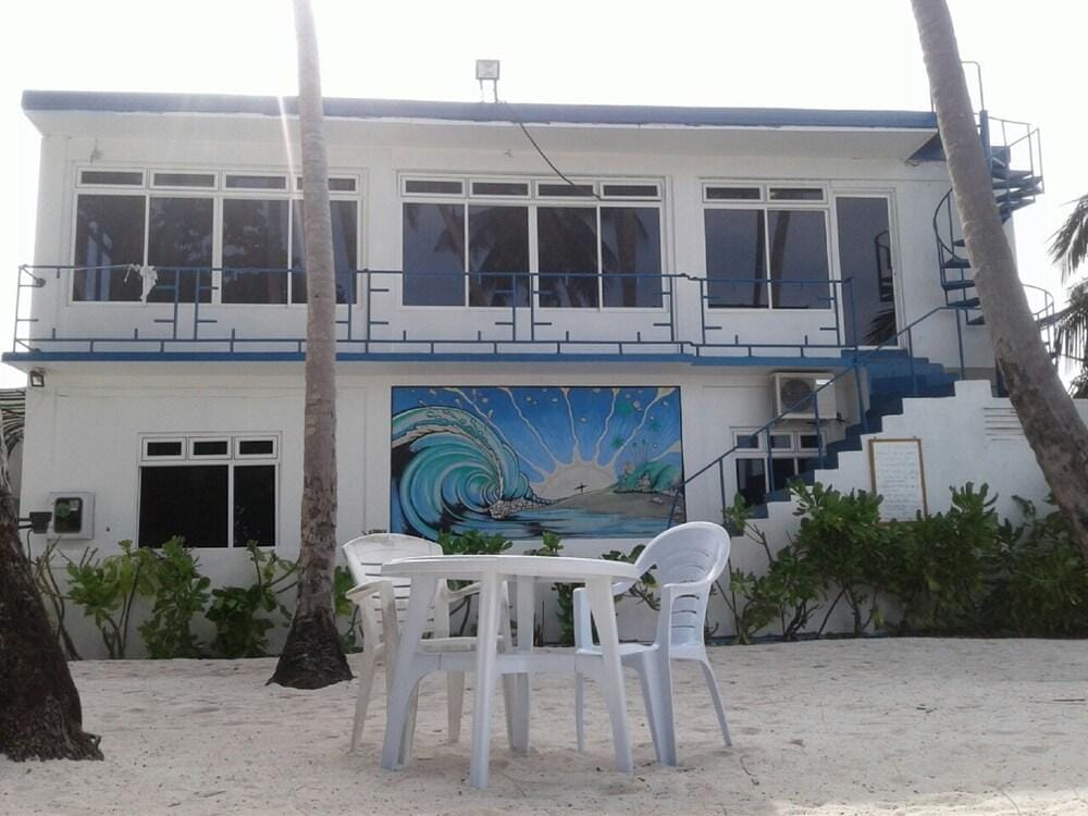 Batuta Maldives Surf View Guesthouse