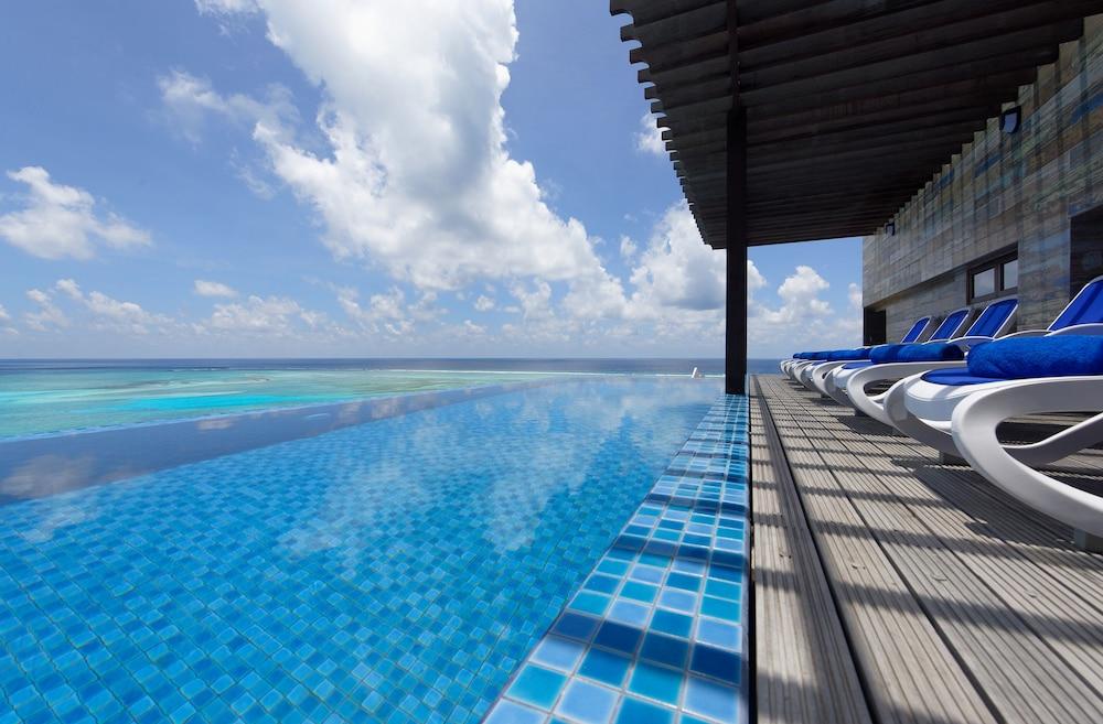 Arena Beach Hotel