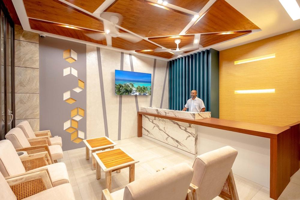 Arena Beach Hotel