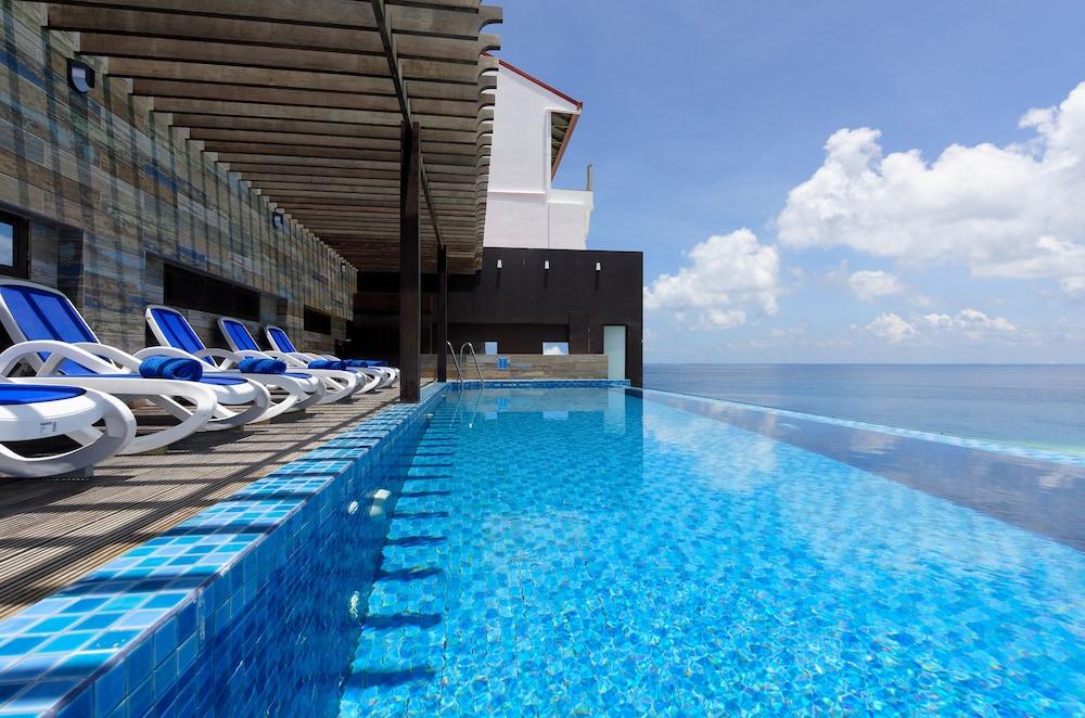 Arena Beach Hotel