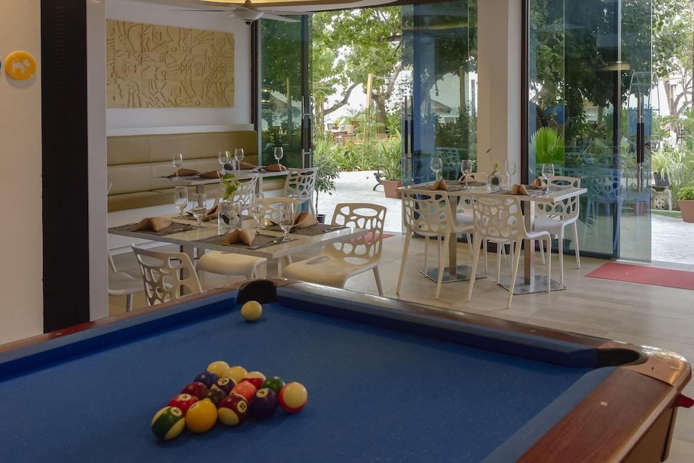 Arena Beach Hotel
