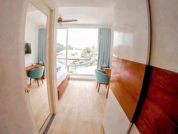Dhigurah Retreat Beach