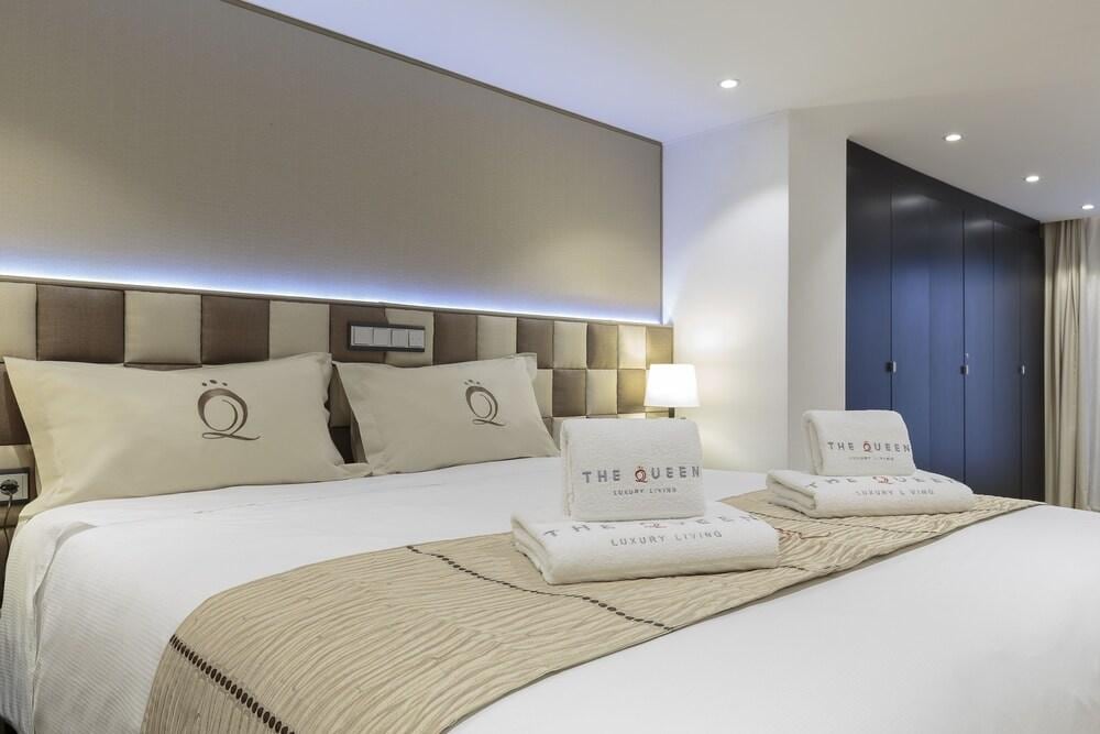 The Queen Luxury Serviced Apartments - Villa Liberty