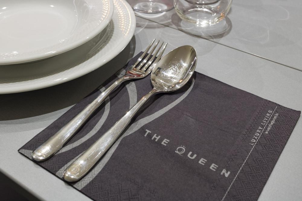 The Queen Luxury Serviced Apartments - Villa Liberty